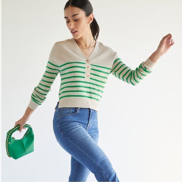 Francesca’s Sweaters - Francesca’s Karsyn Beige & Green Striped Henley Pullover Long Sleeve Size S